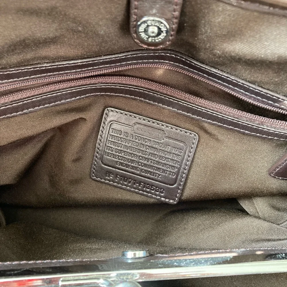 Vintage Coach Signature Brown and Cream Bag - Picture 5 of 8